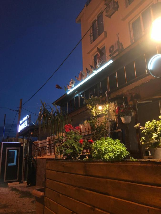 Silver Continent Hostel Silivri Exteriér fotografie